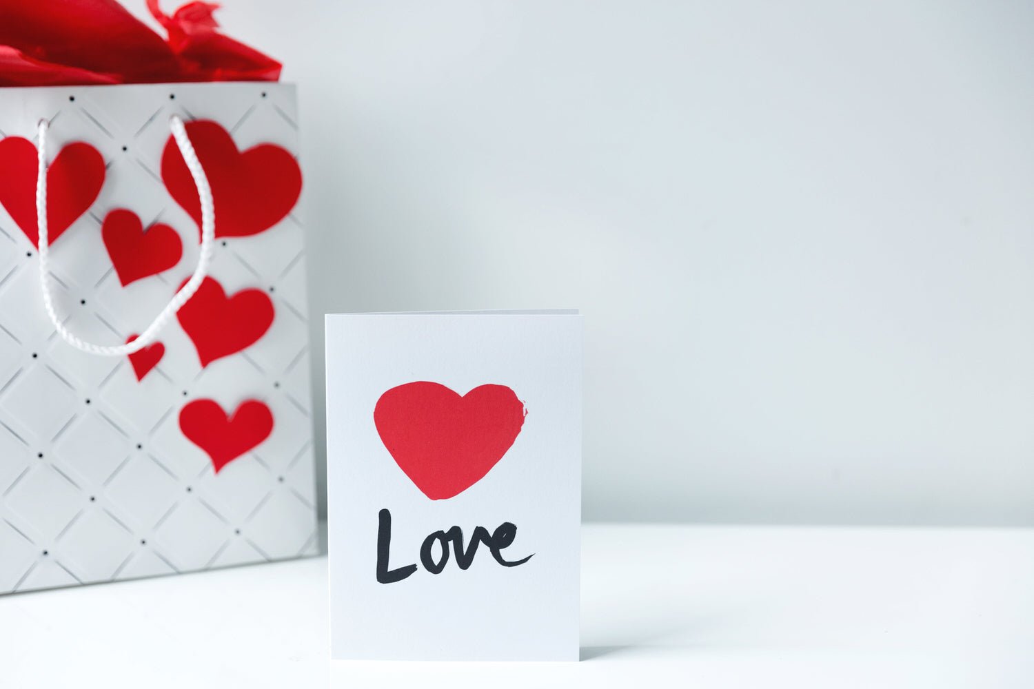Valentine’s Day Card Decorating Experience.